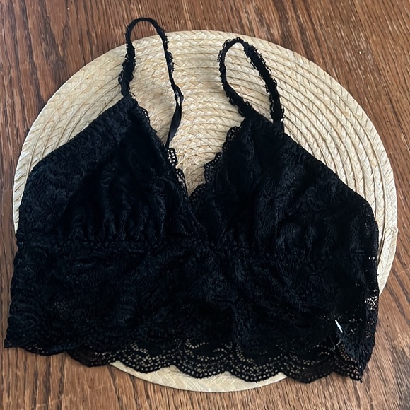 Minimalist Two bundle Comfy Brallete - Picture 7 of 8